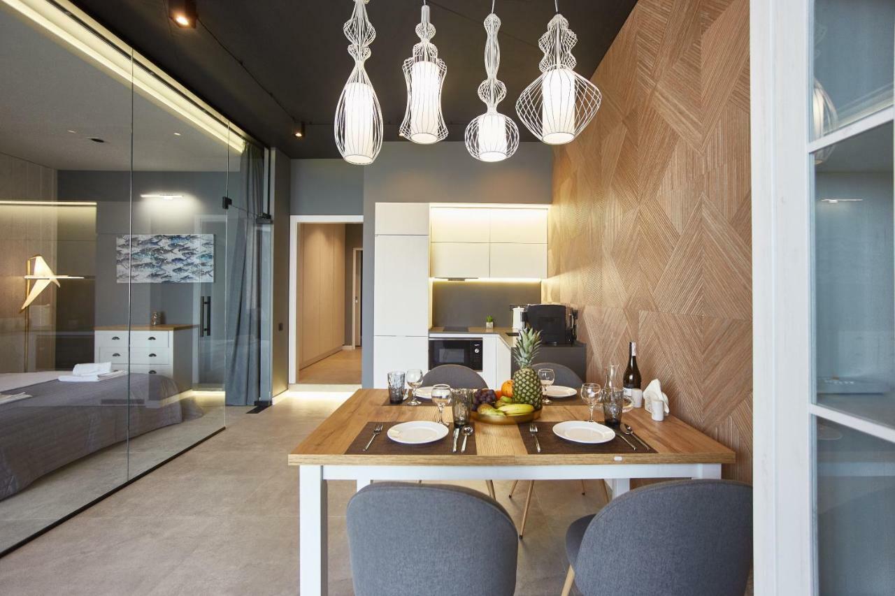Gagarin Plaza Luxury Sea View Apartments أوديسا المظهر الخارجي الصورة