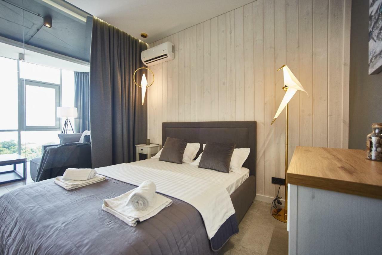 Gagarin Plaza Luxury Sea View Apartments أوديسا المظهر الخارجي الصورة