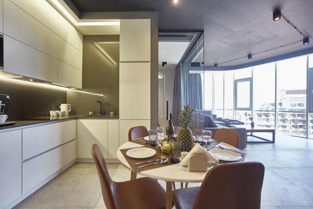 Gagarin Plaza Luxury Sea View Apartments أوديسا المظهر الخارجي الصورة