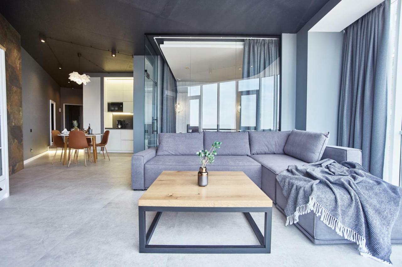Gagarin Plaza Luxury Sea View Apartments أوديسا المظهر الخارجي الصورة