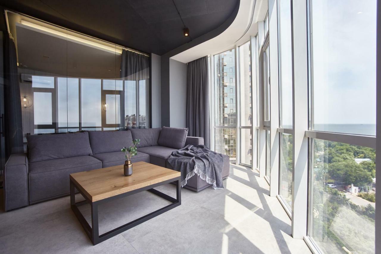 Gagarin Plaza Luxury Sea View Apartments أوديسا المظهر الخارجي الصورة
