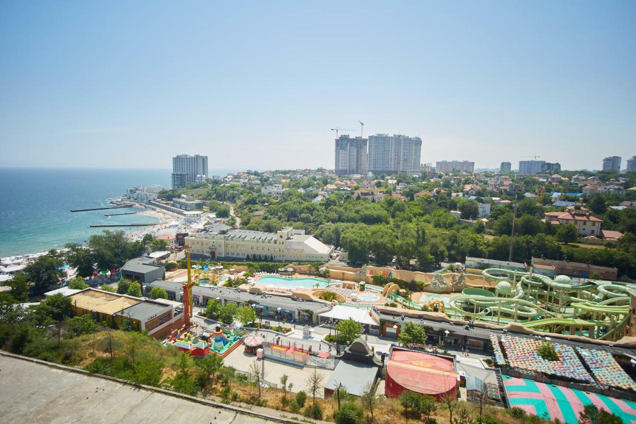 Gagarin Plaza Luxury Sea View Apartments أوديسا المظهر الخارجي الصورة