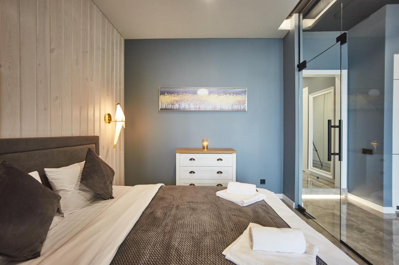 Gagarin Plaza Luxury Sea View Apartments أوديسا المظهر الخارجي الصورة